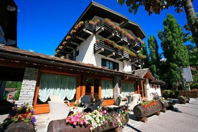 Hotel Les Jumeaux Courmayeur