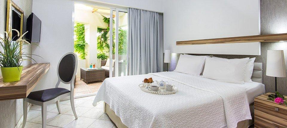 Hotel Socrates Plaza