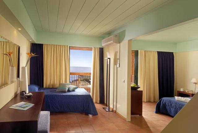 LOUIS Apostolata Island Resort