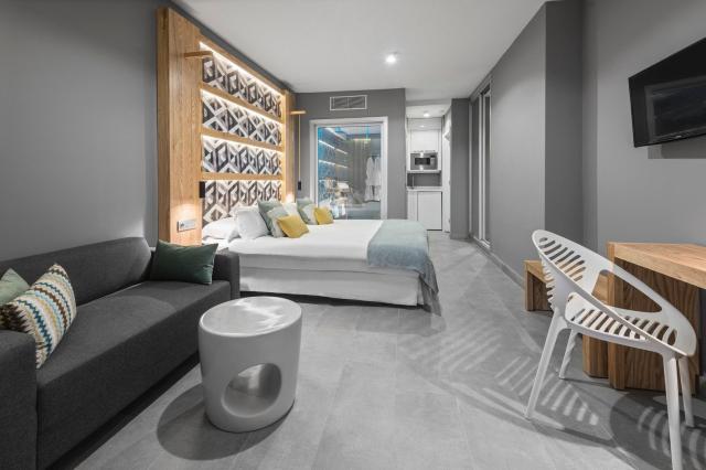 Atlantic Mirage Suites & Spa
