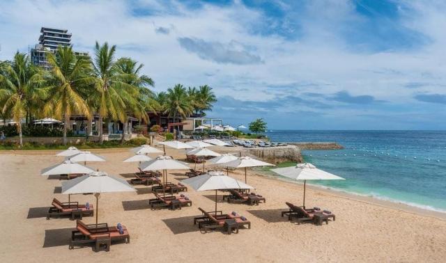 Crimson Resort & Spa Mactan