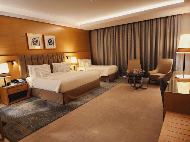 Grand Cosmopolitan Hotel