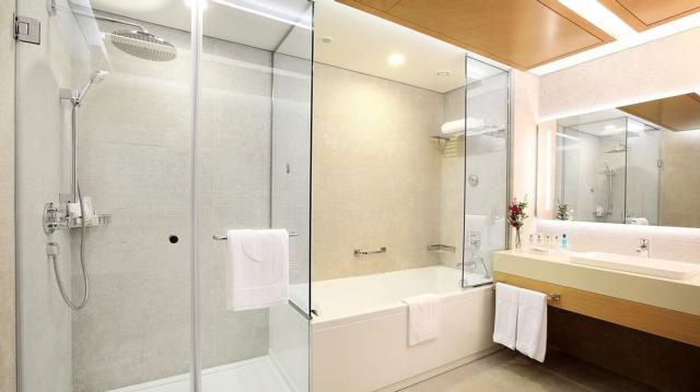 Grand Cosmopolitan Hotel