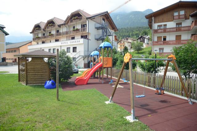 Hotel Canada Andalo