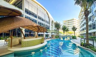 La Green Hotel & Residence