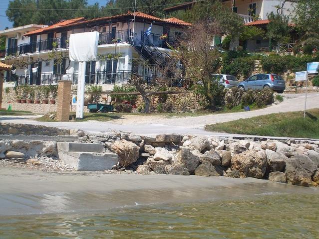 Pension Limni