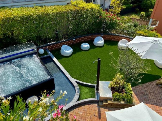 Admiral Hotel Villa Erme