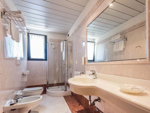 Admiral Hotel Villa Erme