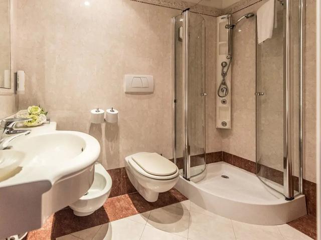 Admiral Hotel Villa Erme