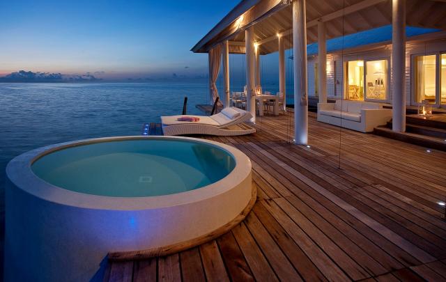 Diamonds Athuruga Beach & Water Villas