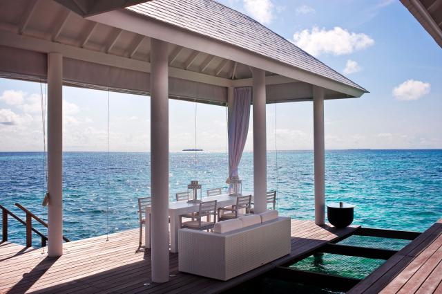 Diamonds Athuruga Beach & Water Villas