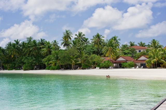 Diamonds Athuruga Beach & Water Villas