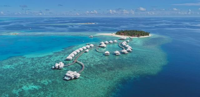 Diamonds Thudufushi Beach & Water Villas