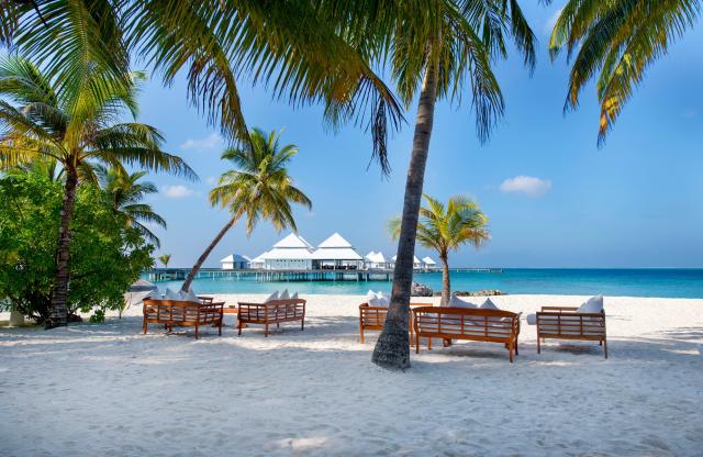 Diamonds Thudufushi Beach & Water Villas