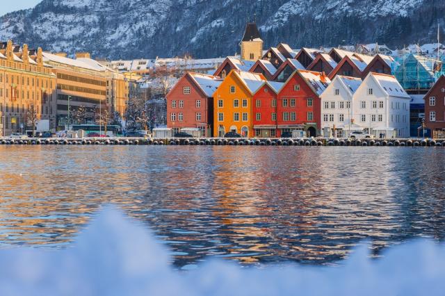 Zimní krajinou fjordů z Osla do Bergenu