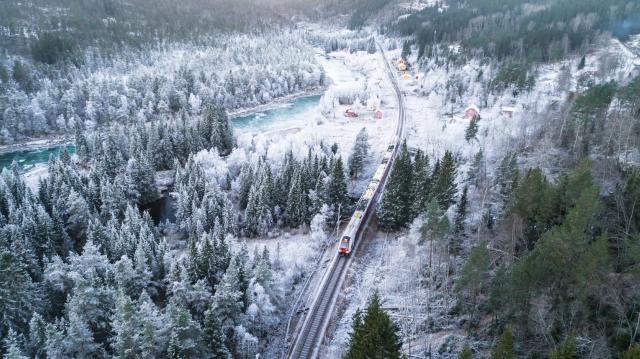 Zimní krajinou fjordů z Osla do Bergenu