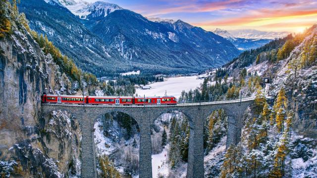 Zasněžené Alpy trasou Bernina a Glacier Expressu