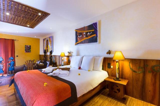 Royal Horizons Baobab