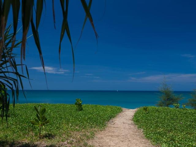 Hotel Maikhao Palm Beach Resort