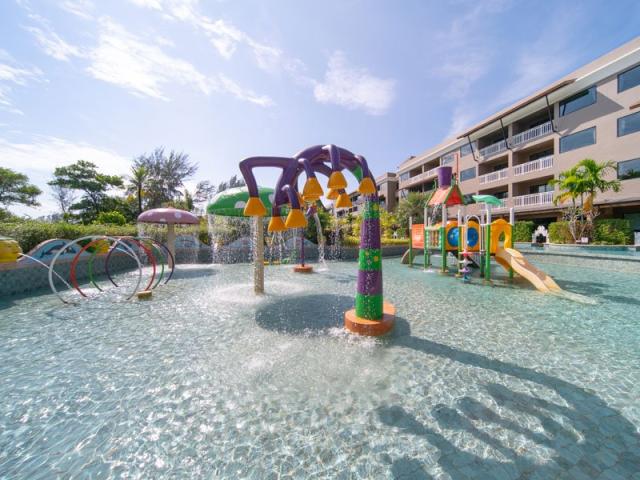 Hotel Maikhao Palm Beach Resort