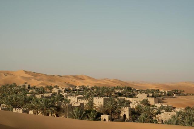 Qasr Al Sarab Desert Resort by Anantara