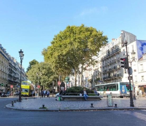 Hotel Le Montmartre Saint Pierre