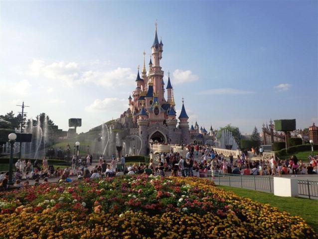 Silvestr v Disneylandu