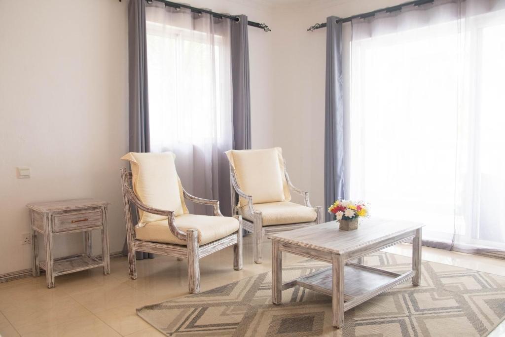 Hotel Hibiscus Beach Resort & Spa