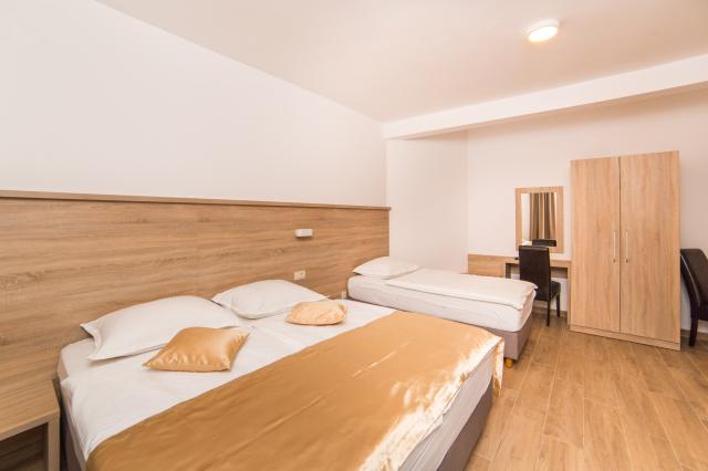 Apartmány Triton s polopenzí 