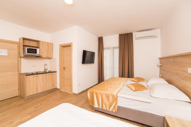 Apartmány Triton s polopenzí 