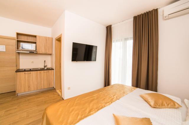 Apartmány Triton s polopenzí 