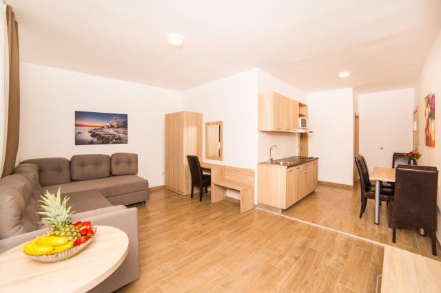 Apartmány Triton s polopenzí 