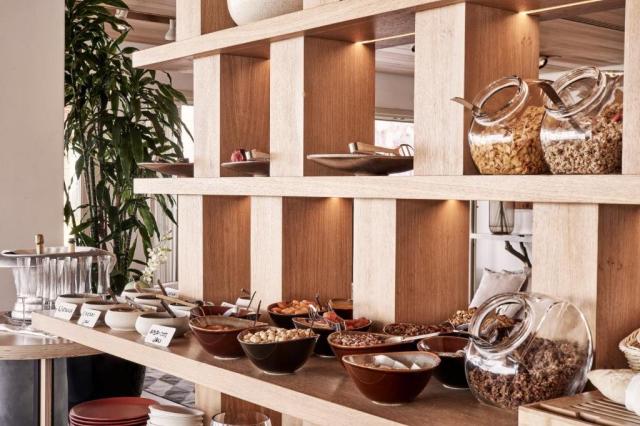 Hotel Myconian Naia
