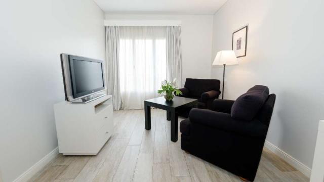 Loi Suites Recoleta Hotel