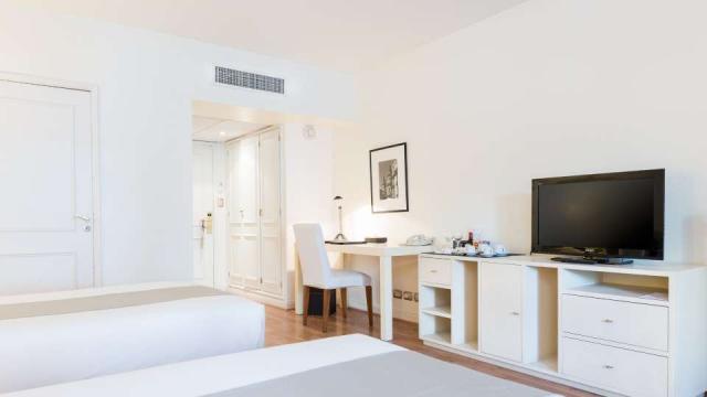Loi Suites Recoleta Hotel