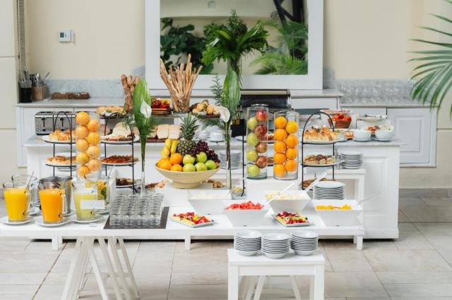 Loi Suites Recoleta Hotel