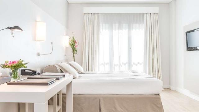 Loi Suites Recoleta Hotel