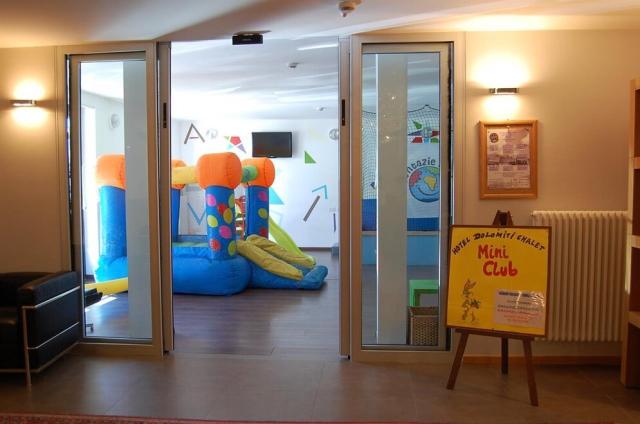 Dolomiti Chalet Family Hotel