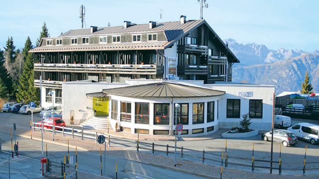 Dolomiti Chalet Family Hotel