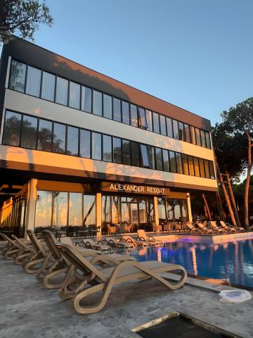 Hotel Alexander Resort