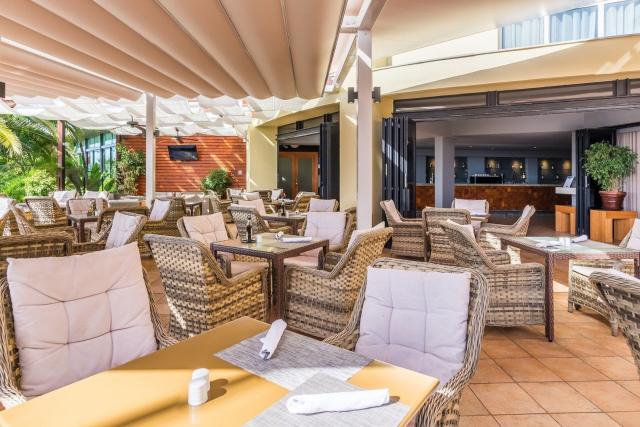 Hotel Calheta Beach