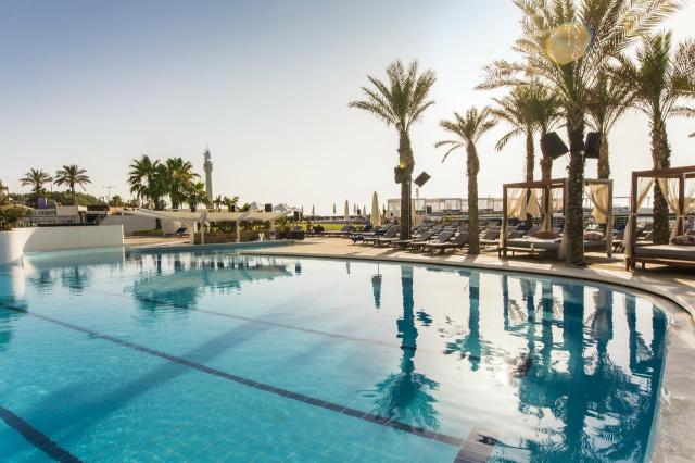 Riviera Hotel