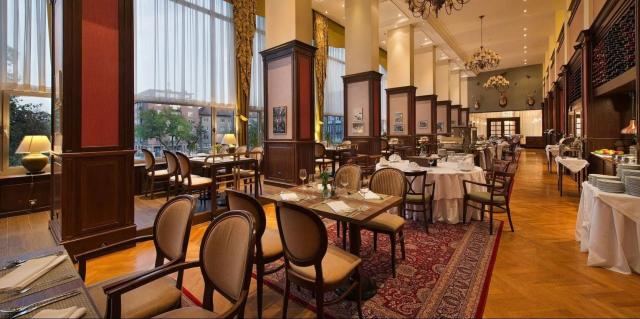 Hotel Apollo