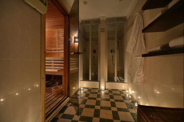 Hotel Apollo
