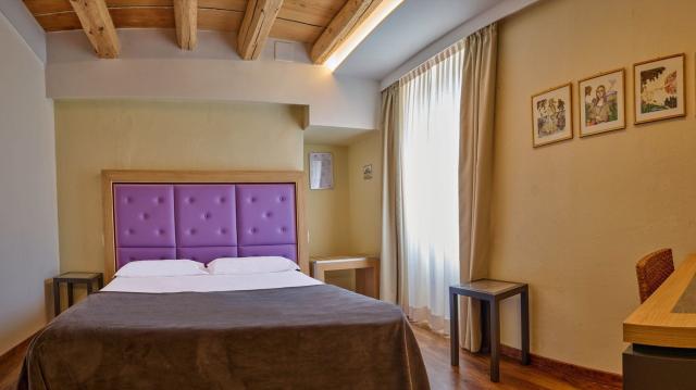 Hotel Corona