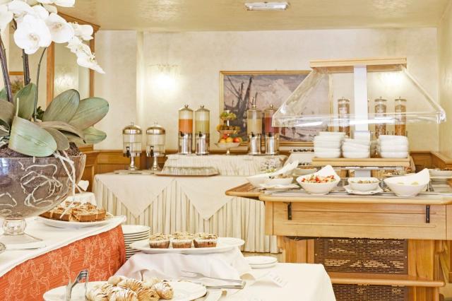 Hotel Savoy Palace