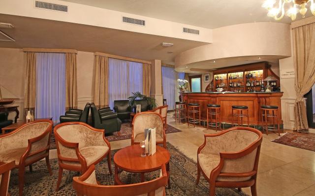 Hotel Savoy Palace