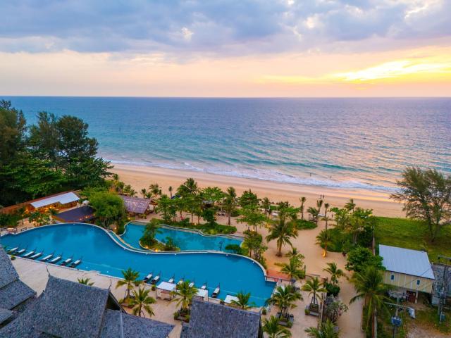 Hotel Santhiya Phuket Natai Resort & SPA