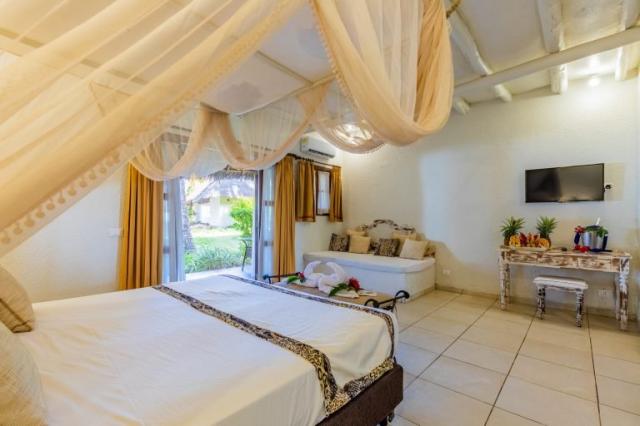 Hotel Karafuu Beach Resort