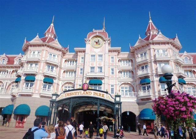 Kouzelná Paříž s návštěvou Disneylandu